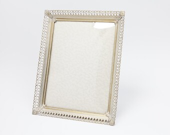 Intricate, ornate brass frame 18x24 cm with elaborate detailing, exceptionally wide/deep profile, convex glass; Baroque (26-0046)