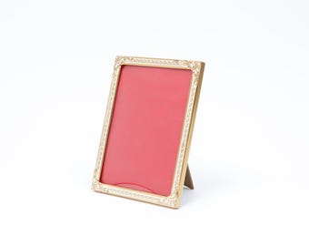 Simple Art Deco frame, enameled bronze, domed glass, 9x12 cm, beautiful simple ornamentation, gold-tone vintage frame (26-0027)
