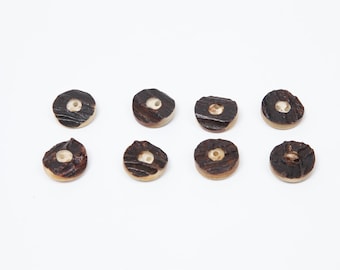 Set of 8 horn buttons - 2 cm - round horn buttons, 2 holes, from old traditional costumes for jackets, cardigans, and jackets - vintage