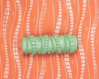 Pattern roller / texture roller 5108 with curved lines / stripes / curves - 15 cm / 6"