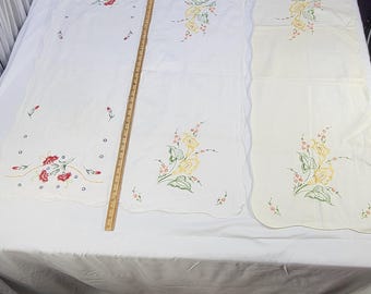 Vintage Hand Embroidered Table Runner Set 3pc Floral Calla Lily Carnation 36in