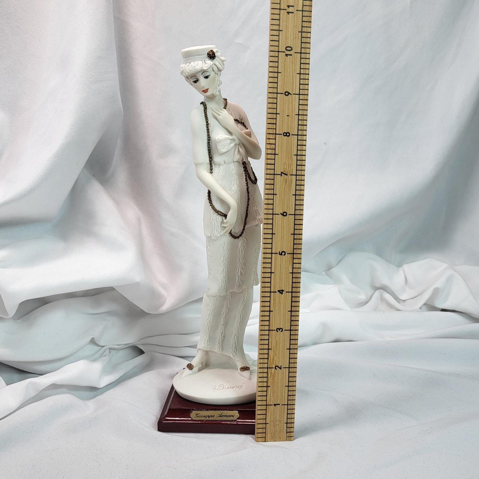 Giuseppe Armani 1987 Florence Figurine Woman in White Dress Hat