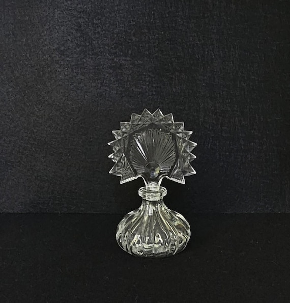 Vintage Fan Stopper Perfume Bottle