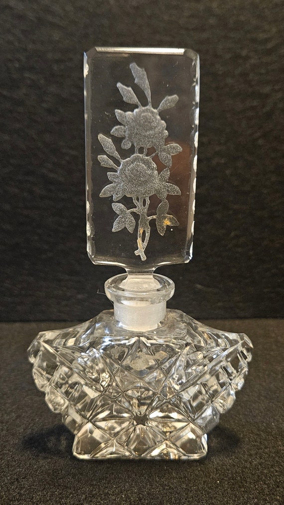 Clear Glass Perfume Bottle - image 4