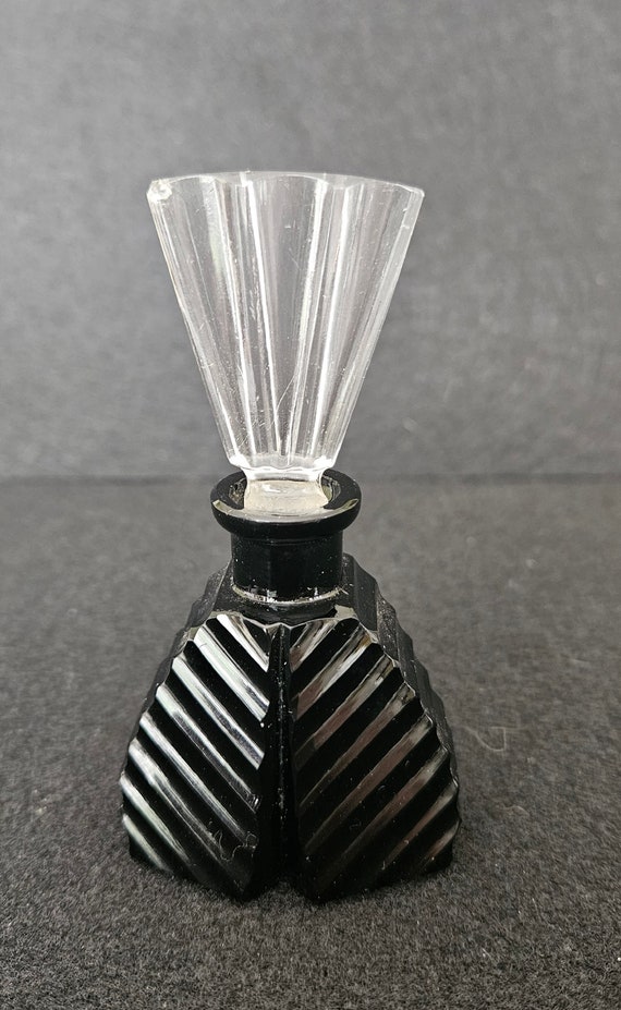 Czeckoslovakia Perfume Bottle - image 4