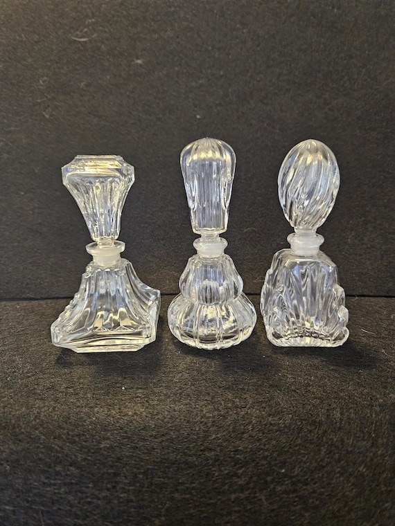 Set of 3 perfume bottles