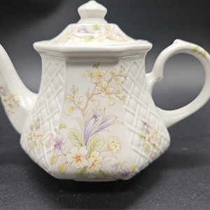 Vintage  Sadler England teapot