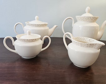 I Godringer & Co Ivory Lace  Tea Set