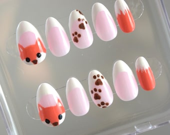 Fox Press On Nails: Paw Print French Tip Nail Set