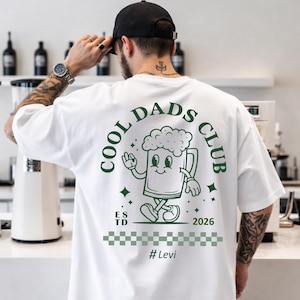 Papa Oversize T-Shirt „Dad Club“ personalisiert mit Kinder-Geburtsjahr – Vatertag Geschenk, Daddy Shirt für Papa, Geschenkidee für Väter