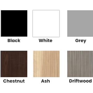 Puede incluir: Una paleta de colores con seis muestras cuadradas. Los colores incluyen negro, blanco y gris, junto con patrones de vetas de madera de casta&ntilde;o, fresno y deriva. Cada muestra est&aacute; etiquetada con su respectivo nombre de color.