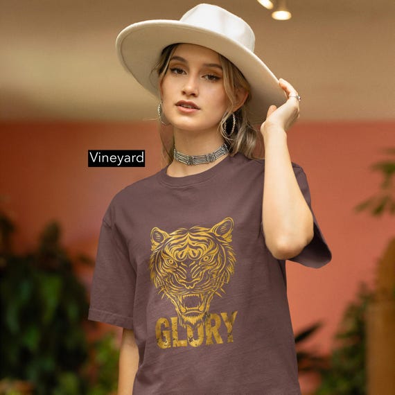 Glory Tiger Graphic T-Shirt: Fierce Strength, Motivational Gift
