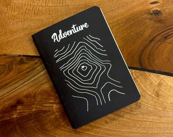 Quaderno A6 personalizzabile con testo e curve di livello della tua montagna preferita, isoipse, taccuino personalizzato, diario di viaggio