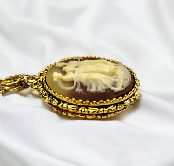 Vintage Cameo Pendant Necklace, Vintage Necklace,… - image 5