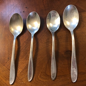 Lot of 4 Holmes & Edwards Inlaid Deepsilver Plated Teaspoons Tablespoon Modern