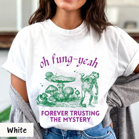 Mushroom and Frog Shirt, Goblincore shirt, Frog Lover Shirt, Magic Mushroom shirt, Mushroom Cottagecore Shirt, Forestcore Comfort Colors®