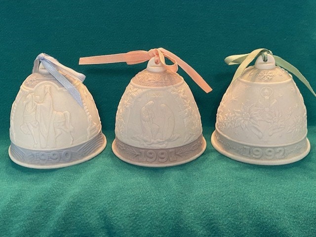 1991 Christmas Bell - Etsy