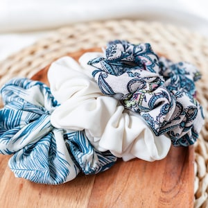 Handmade Chouchou / Scrunchie image 1