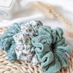 Handmade Chouchou / Scrunchie image 1