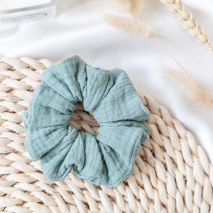 Handmade Chouchou / Scrunchie image 5