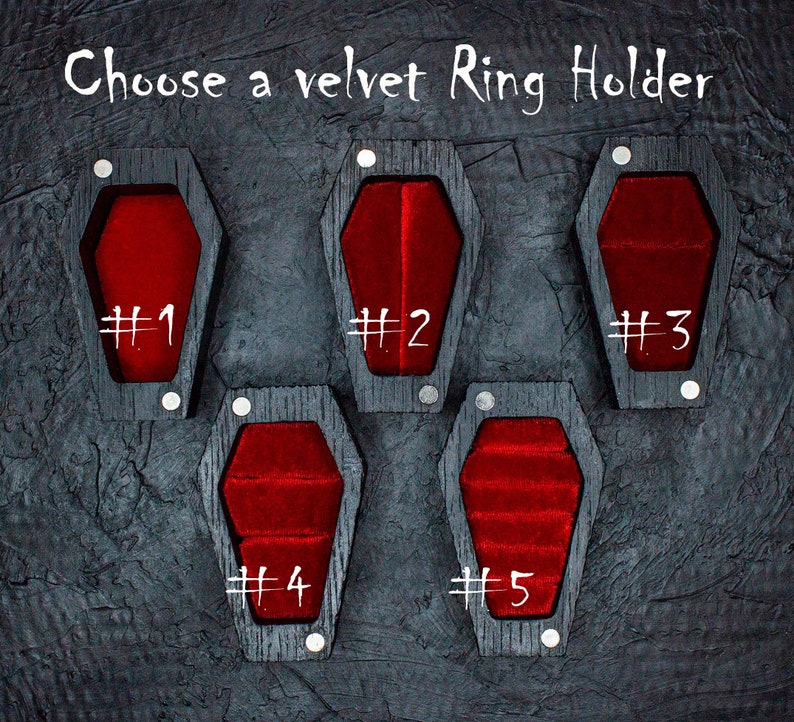 Engraved Coffin Ring Box: Raven & Skull Gothic Wedding Jewelry 画像 2
