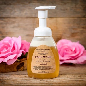 Foaming Face Wash | with Rose Hip and Tamanu Oils