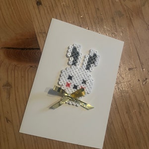 Osterkarte mit Hase aus Bügelperlen