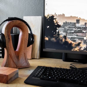 Mahogany Wood Headphones Stand| Wooden Headset Holder| Desk Organizer Gift for him| Audio Accessories| Handmade Wood Stand