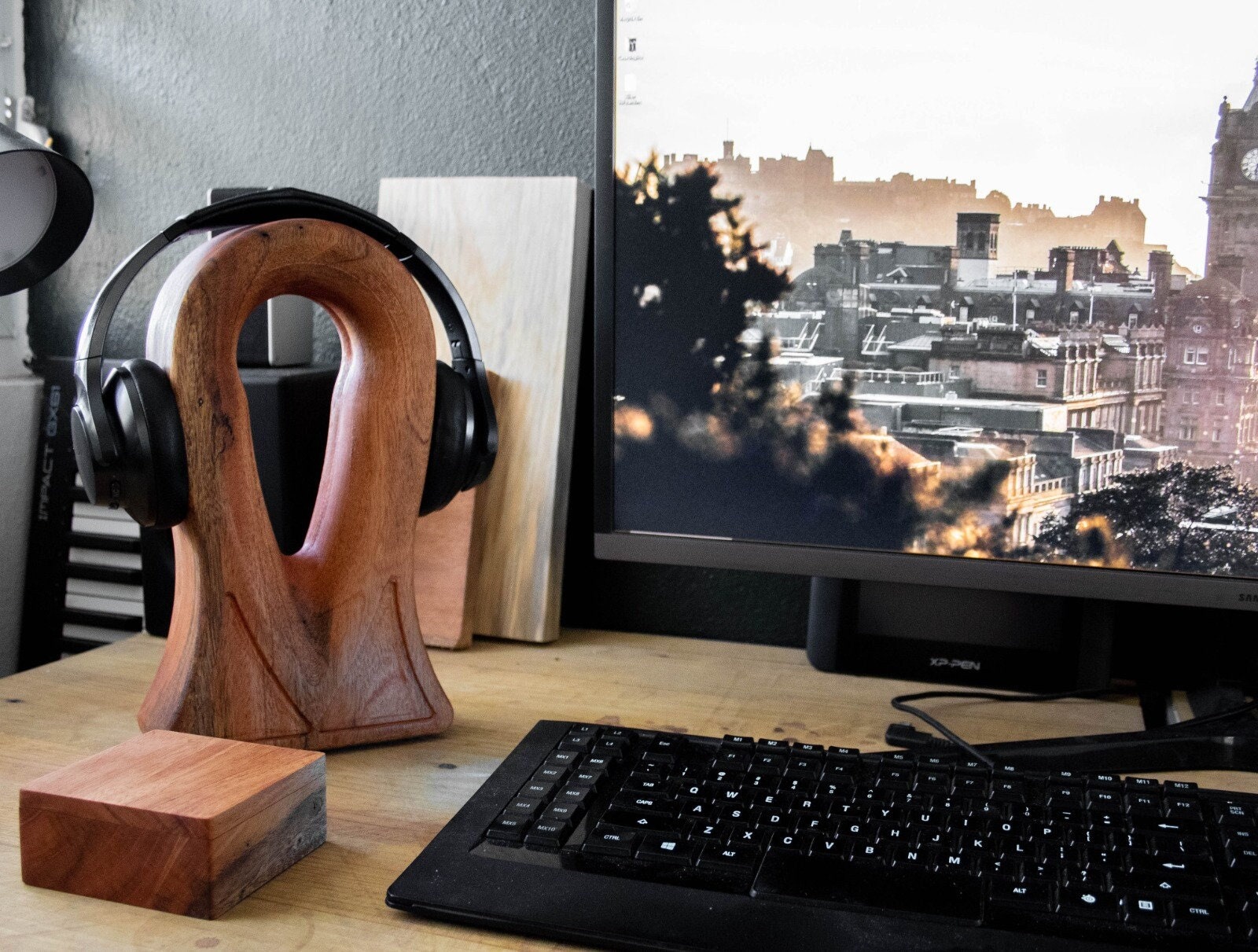 Muso Wood Headphone Stand & Desktop Headset Holder | Space-Saving