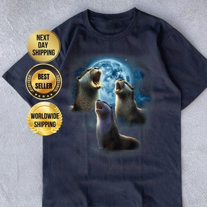 Drei Otter Vintage Grafik T-Shirts, Retro Otter Mond T-Shirt, Otter Liebhaber, lustiges grafisches T-Shirt, übergroßes gewaschenes T-Shirt, seltsame T-Shirts Bild 1