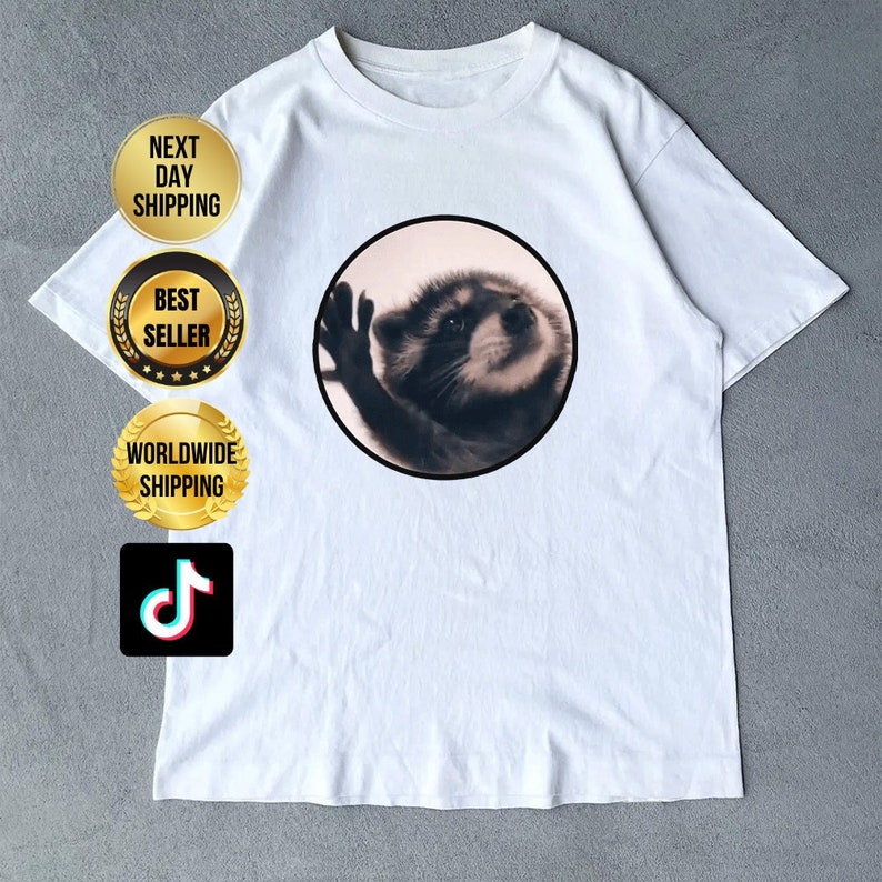 Pedro Pedro Dancing Raccoon T Shirt, Funny Raccoon Meme Shirt, Pedro T Shirt, Pedro Racoon Meme Gift Shirt, Pedro Spinning Raccoon Shirt zdjęcie 1