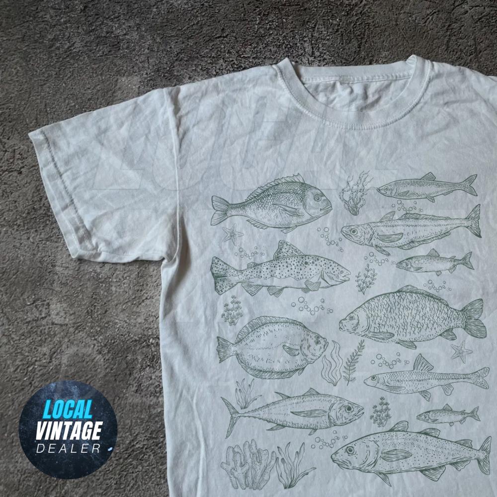 Vintage Fisch Tattoo Style T-Shirt, Retro Fischer Shirt für Männer, Barsch Angeln T-Shirt, Ocean Shirt, Fischer Geschenk, Bass Liebhaber Bekleidung