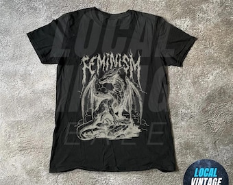 Camiseta con gráfico de dragón feminista - Camiseta de castillo de dragón de fantasía gótica - Camiseta de fantasía oscura feminista - Camiseta con gráfico de feminismo vintage