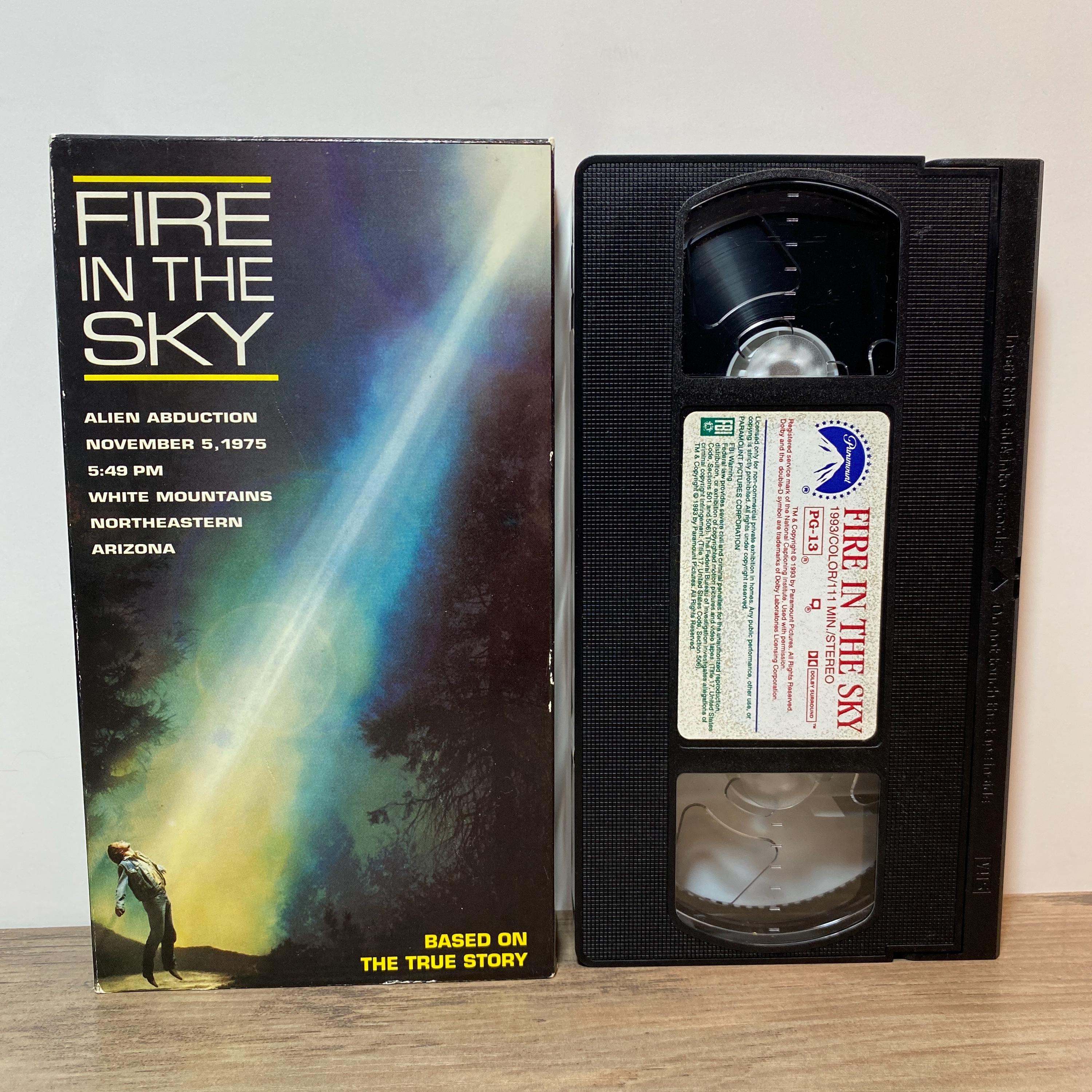 Fire in the Sky VHS Video 1993 Alien Abduction Movie Based on a