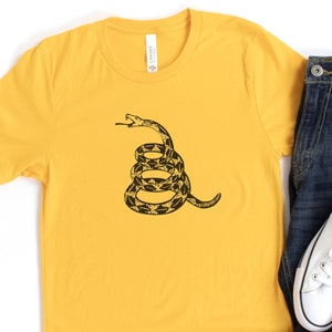 Don't Tread On Me Shirt Gadsden Flag 2nd Amendment Unisex T-shirt USA Patriotic T Shirt Conservative American Flag Shirt Republican Gift