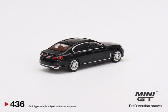 Mini GT BMW 750li Xdrive Black Sapphire - MGT00436 1:64