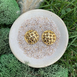 Gouden oorbellen uit de jaren 90