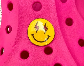 Smiley Shoe/Clog Charm - cute Y2K Aesthetic acid rave thunderbolt face emoji