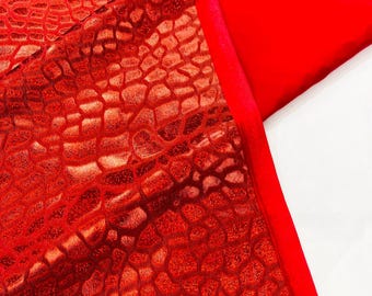 Red Dragon Skin Foil Design auf einem Stretch Samt Stoff | Meterware.