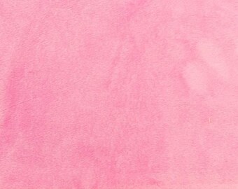 Puede incluir: Una textura de tela suave, rosa y peluda.