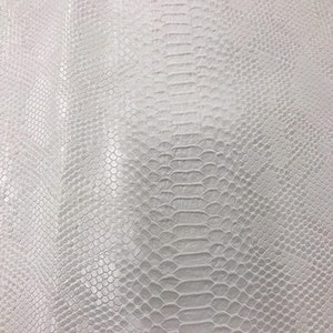 Wit, Snake Fake Leather Bekleding, 3-D Viper Snake Skin Texture Faux Leather PVC Vinyl Stof op maat gesneden, 53/54&quot; Breed.