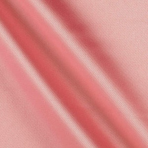 Coral - 95 Prozent Polyester 5% Spandex, 58 Zoll breiter, matter Stretch L&#39;Amour Satin-Stoff, wird als Meterware verkauft.