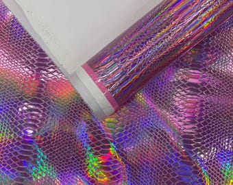 Tessuto in PVC goffrato olografico rosa Viper / Tessuto in vinile effetto serpente per tappezzeria, accessori artigianali, applicazioni, effetto serpente iridescente.