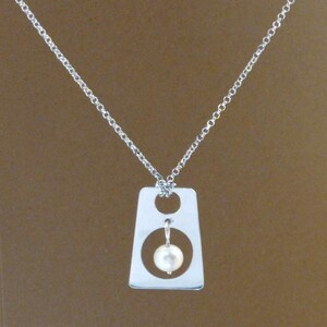 Ciondolo in argento fatto a mano - 6mm Natural Pearl- June Birthstone - Charm - Gioielli personalizzati - Regalo personalizzato - Charm pendente