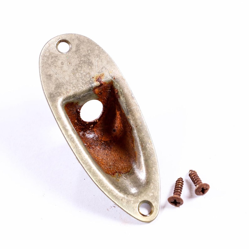 AGP ™ Aged Relic Jack Plate Part For Strat-Style Electric Guitars 5212617