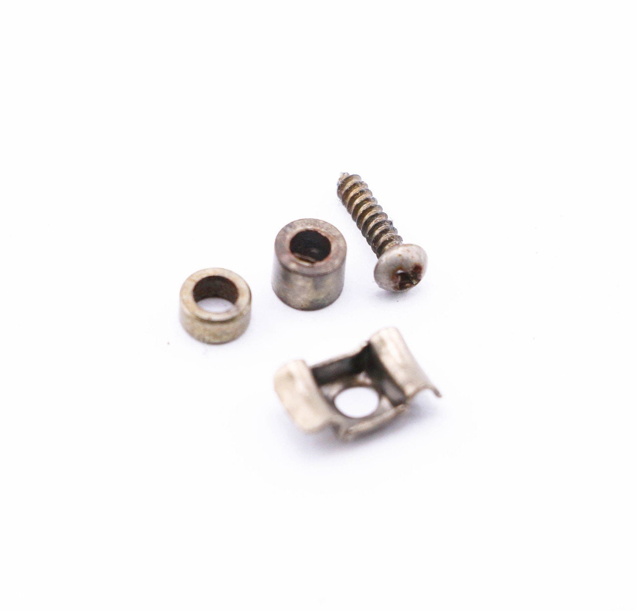 AGP ™ Fender ® Strat ® Tele ® Aged Relic Butterfly String Retainer ...