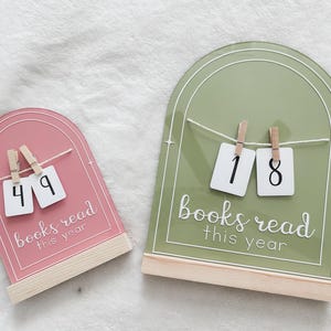 Arched Book Tracker Sign