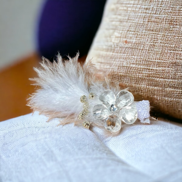 Glass Flower White Feather Hair Clip