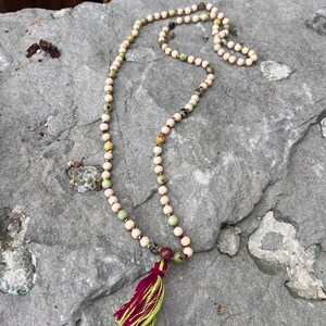 Hand Knotted Pine & Green Mala