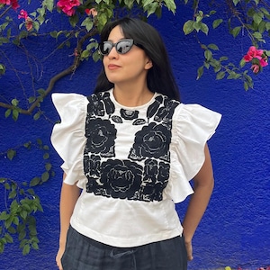 Mexican Blouse, Traditional Oaxaca Peasant Blouse Linen Blouse Embroidered Black & White